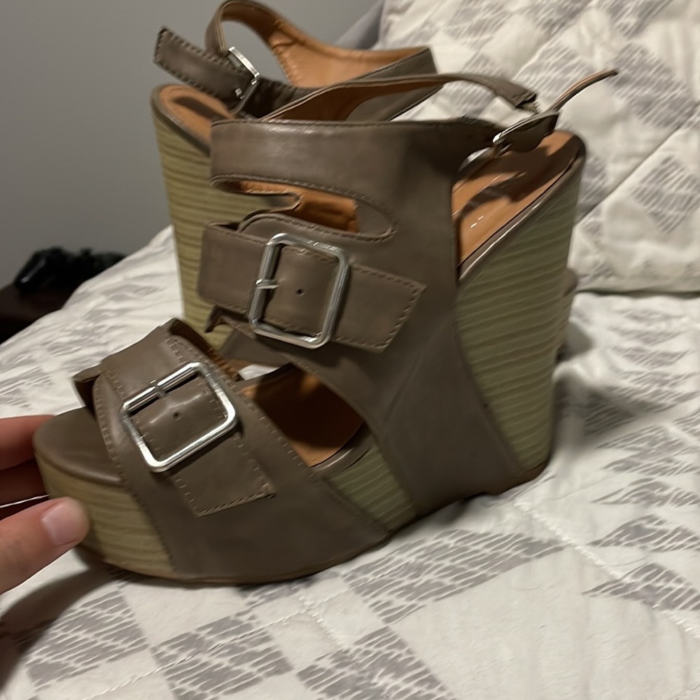 Wedges - Picture 2 of 2